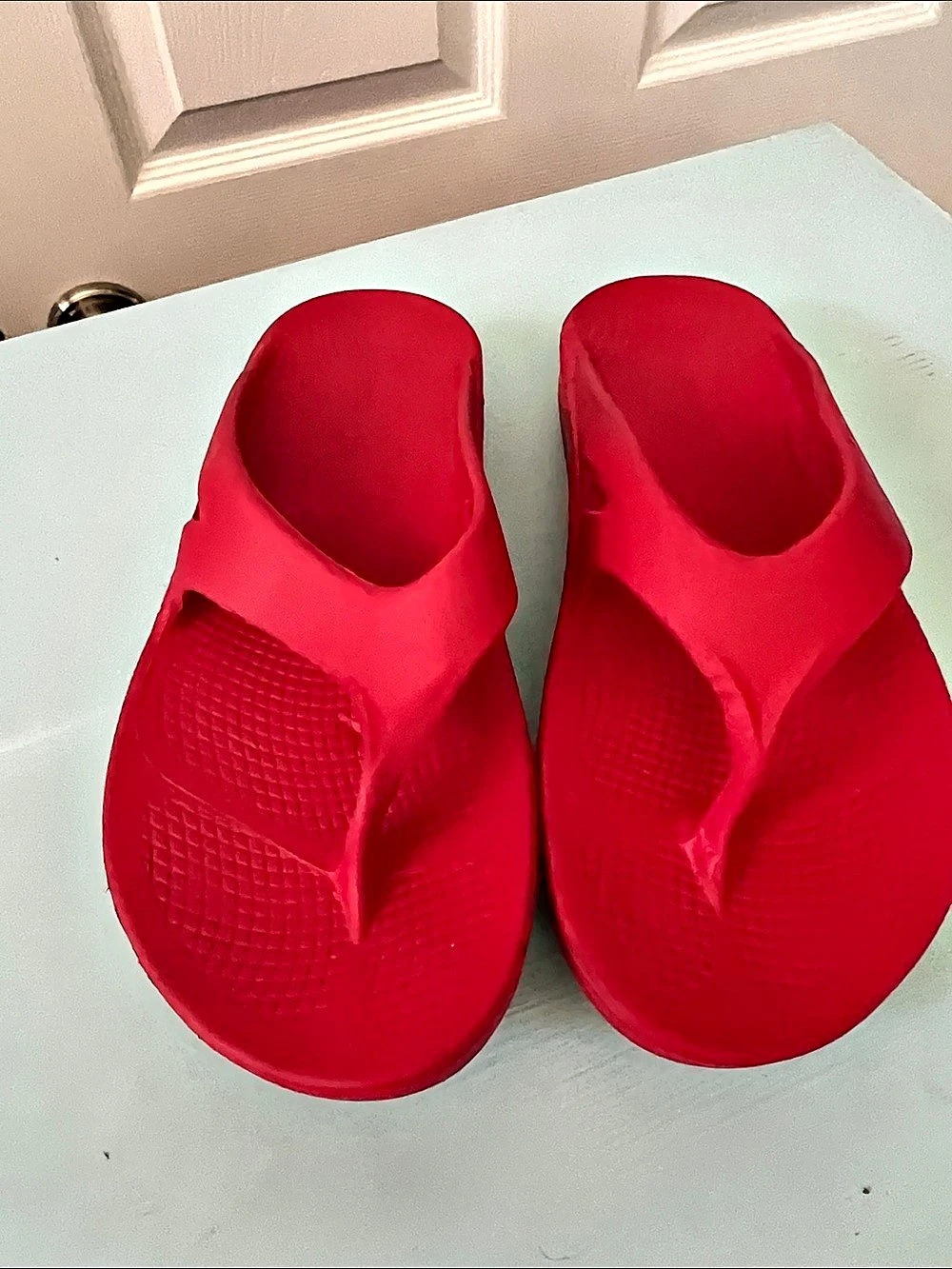 Oofos Recovery Red Flip Flop Sandals Women US 10